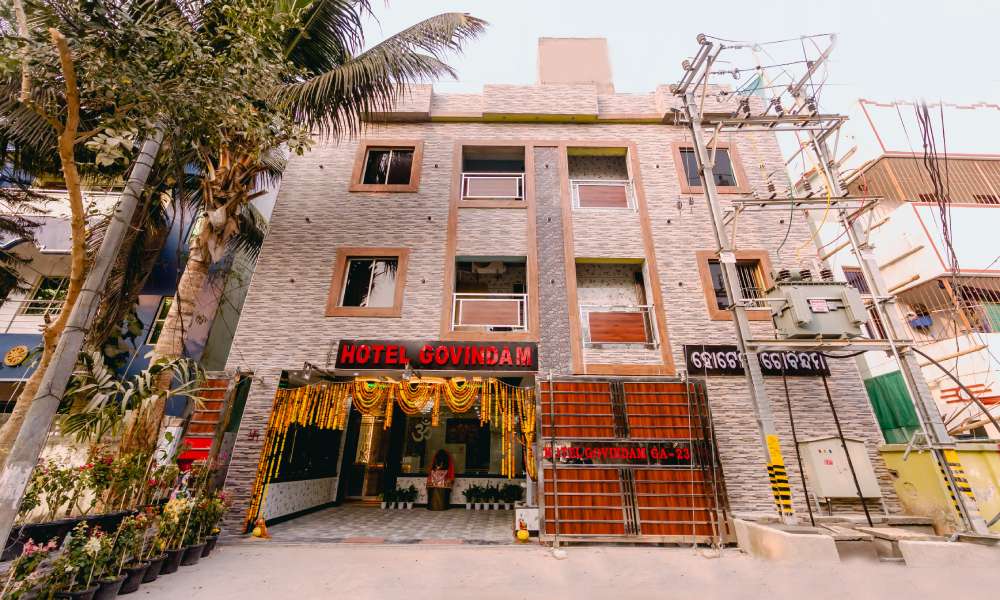 deluxe-triple-room-hotels-bhubaneswar